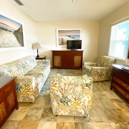 Nautical Watch Aparthotel Belleair Beach Buitenkant foto